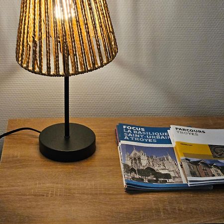 Le Logis Du Clocher Troyes Ngoại thất bức ảnh