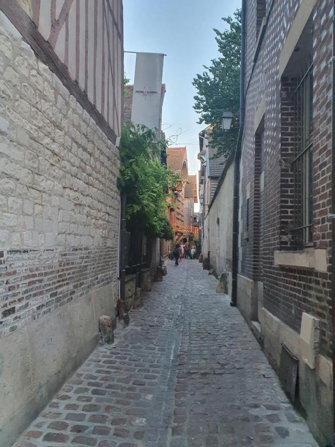Le Logis Du Clocher Troyes Ngoại thất bức ảnh