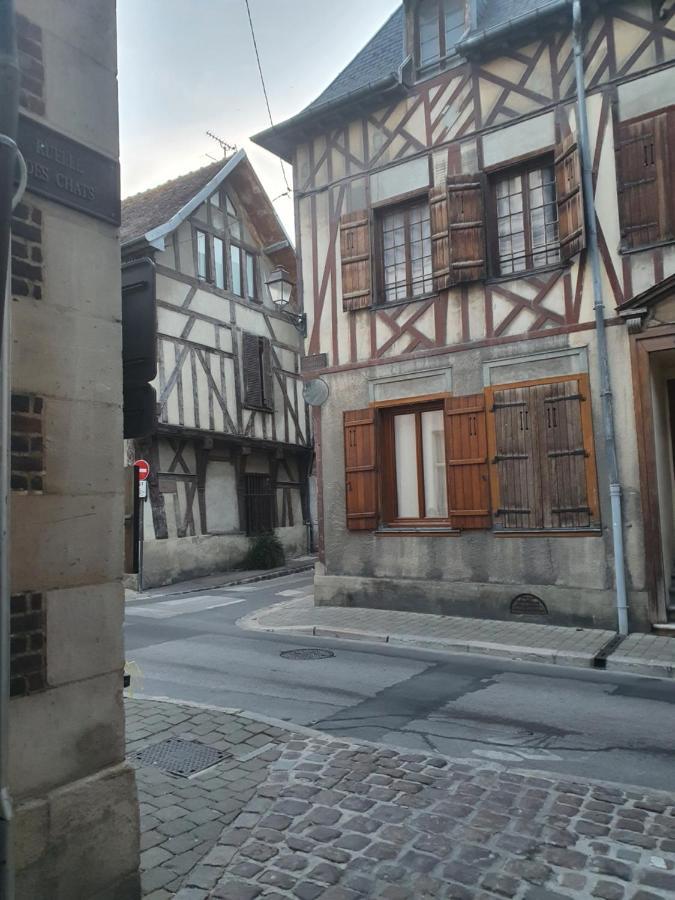 Le Logis Du Clocher Troyes Ngoại thất bức ảnh